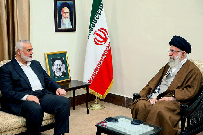 آنچه شاعران در وصف هنیه گفتند؛ ای شکوه صوت قرآنت، طنینانداز عشق