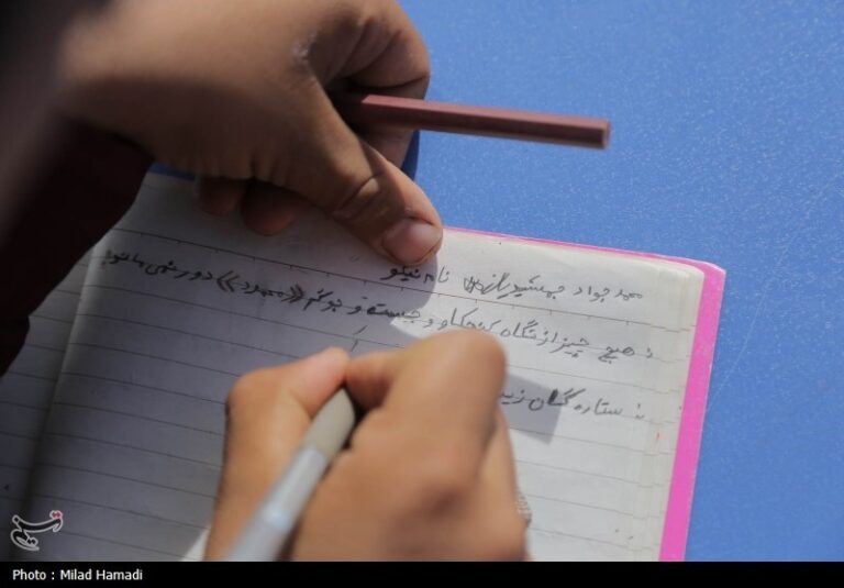 ادعای استخدام ۶۰۰ معلم از میان اتباع “کذب” است