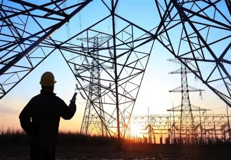 بانکها موظف به کاهش ۶۰ درصدی مصرف برق شدند