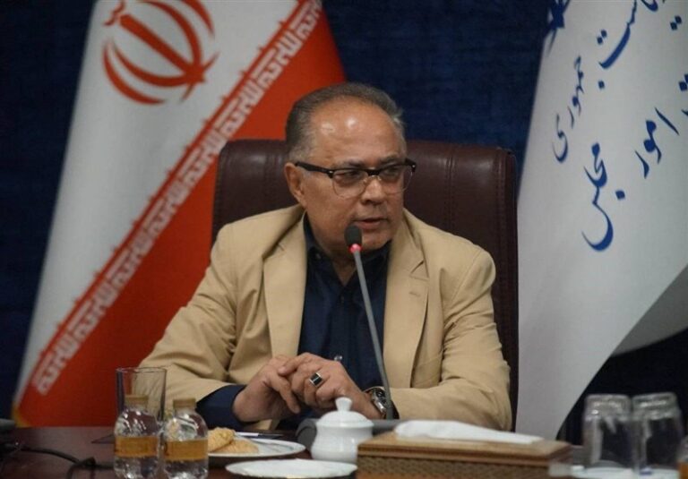 دبیری: مصمیم سطح روابط دولت و مجلس را ارتقاء دهیم