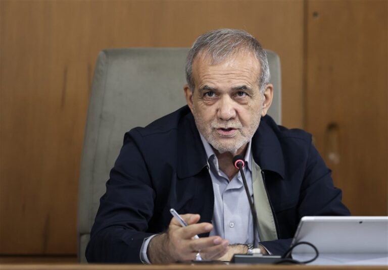 دولت اگر توان حل مسئلهای را نداشته باشد صادقانه میگوییم