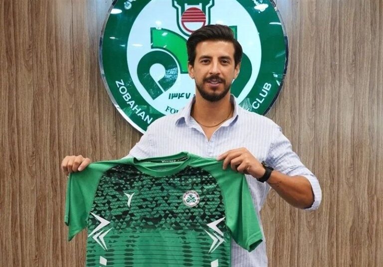 رونمایی ذوبآهن از هافبک جدید