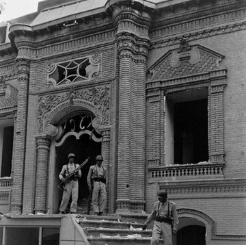 لحظات آخر کودتا در خانهی دکتر مصدق چه گذشت؟/ به روایت فرماندهی گارد محافظ دکتر مصدق