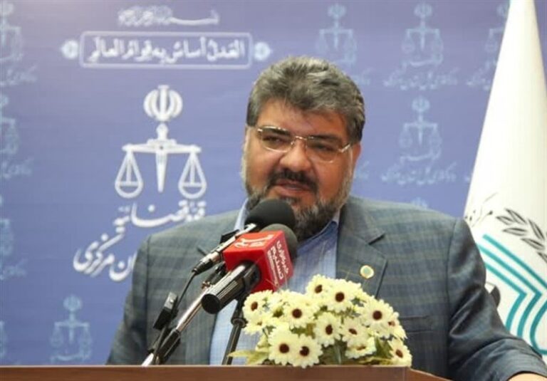 مشاوره حقوقی به ۶۱۵۰۰ نفر در طرح “با وکلا در مساجد”