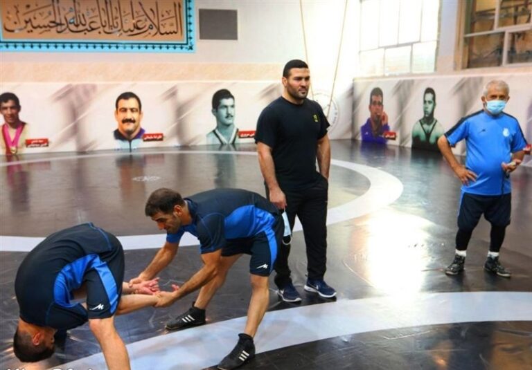 مشمعچیان: بانک شهر به دنبال دبل قهرمانی لیگ کشتی است