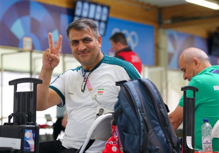 نصراصفهانی: با وجود تحریمهای فشنگ فینالیست شدیم