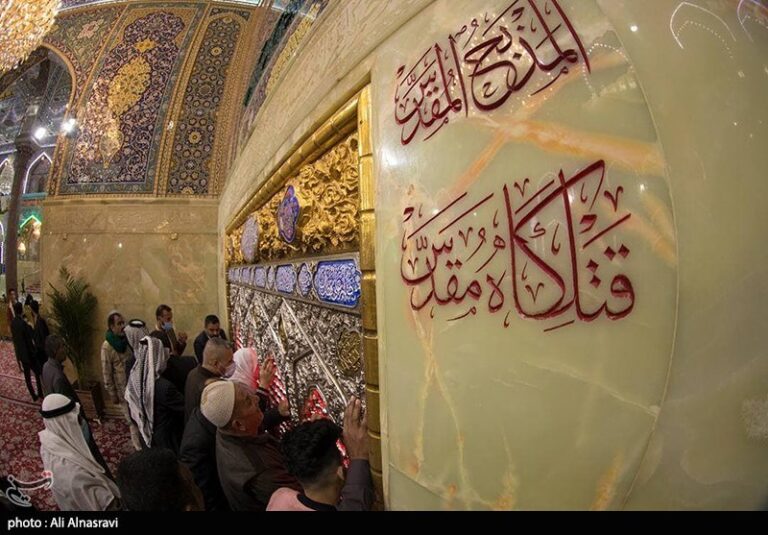 چرا قاتلین امام حسین(ع) را لعن میکنیم؟