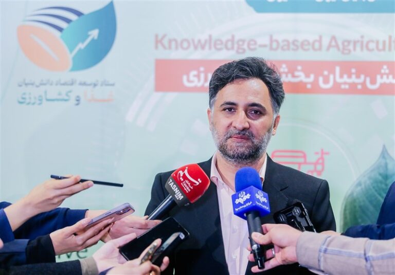چرا هوش مصنوعی نمیتواند جایگزین خبرنگاران شود؟