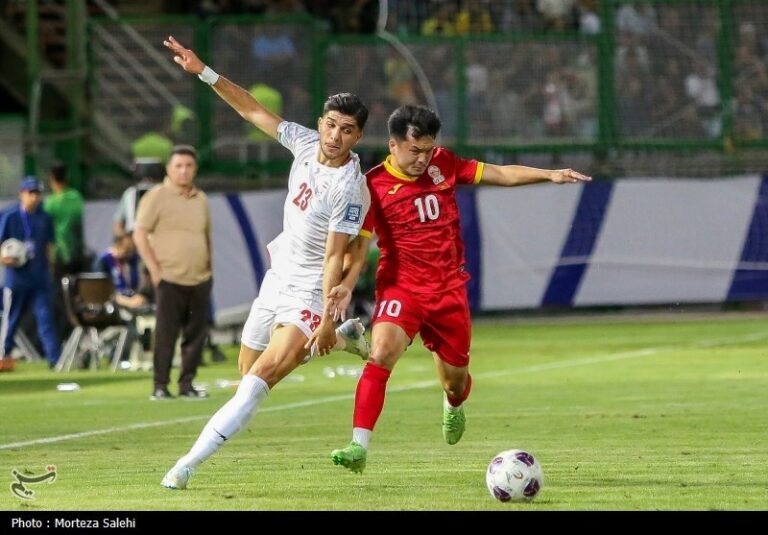 احمدی: تیم ملی نباید در انتخابی جام جهانی شرکت میکرد!