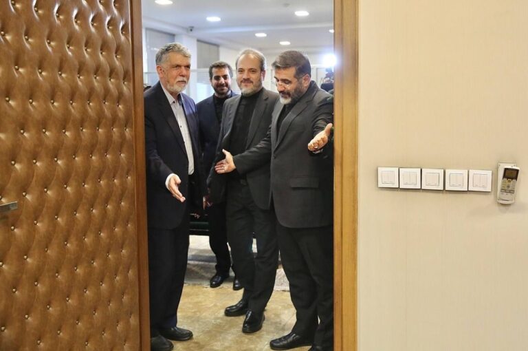 انتقاد وزیر ارشاد از سهم ۴۵ صدم درصدی فرهنگ و هنر از بودجه