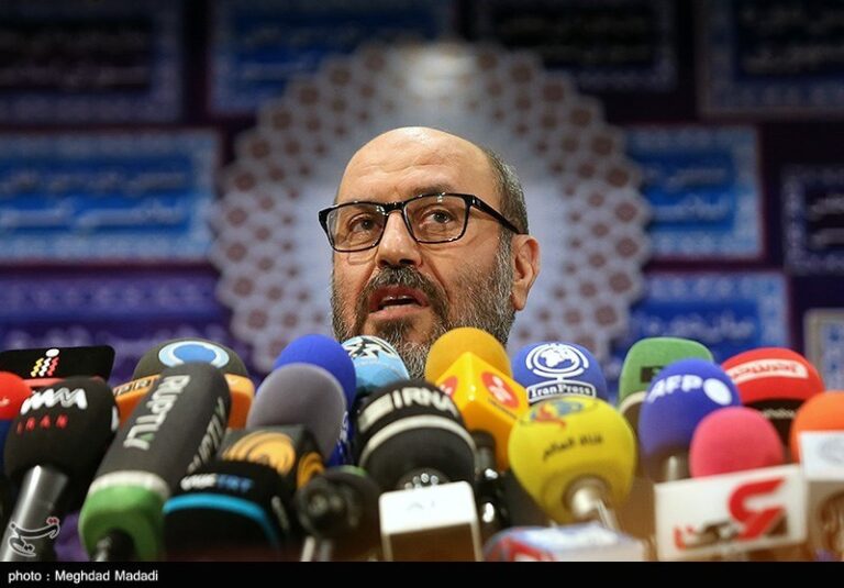 اهدای ۲۰۰۰۰۰ بسته لوازمالتحریر به دانشآموزان مناطق محروم