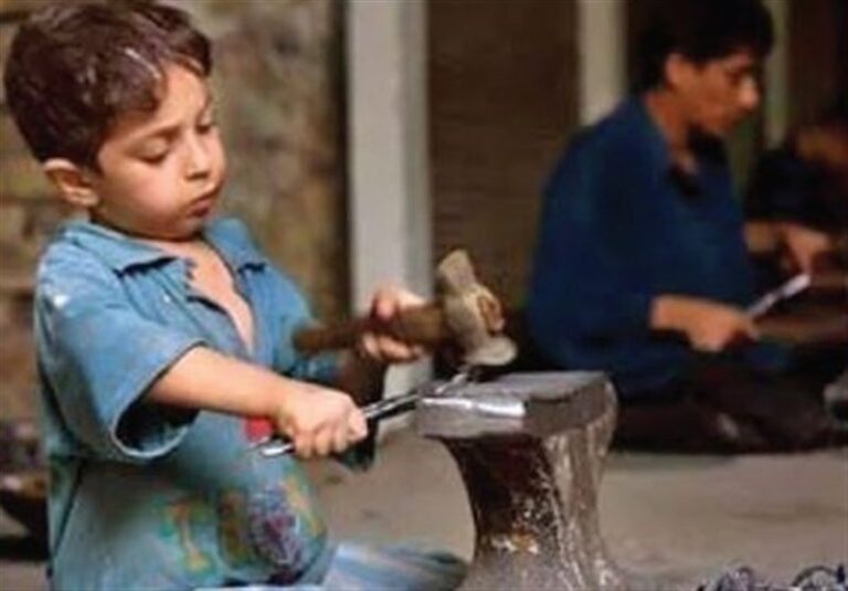 برنامههای دولت سیزدهم در بحث حقوق کودکان ادامه خواهد داشت