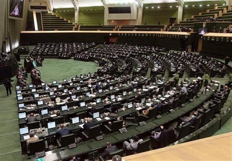 تعیین مدارک برای احراز هویت رأیدهندگان در انتخابات شوراها