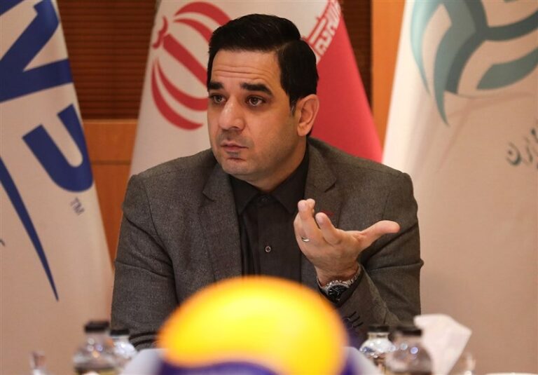 تقوی: در تیم ملی والیبال از مربیان تخصصی استفاده میکنیم