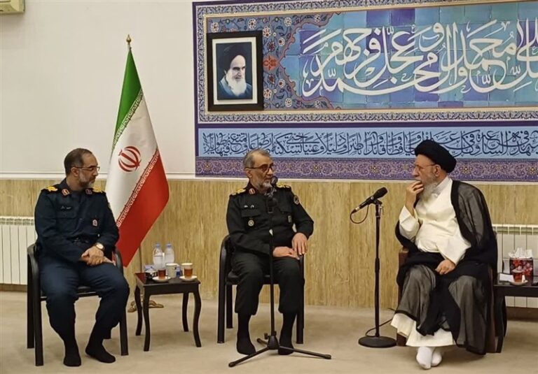 ساماندهی اتباع غیرمجاز نیازمند اقدام همهجانبه است