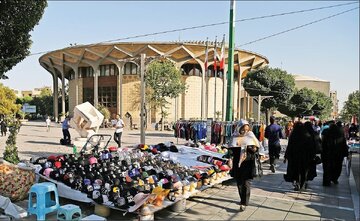 شناسایی مافیای دستفروشان در چهارراه ولیعصر