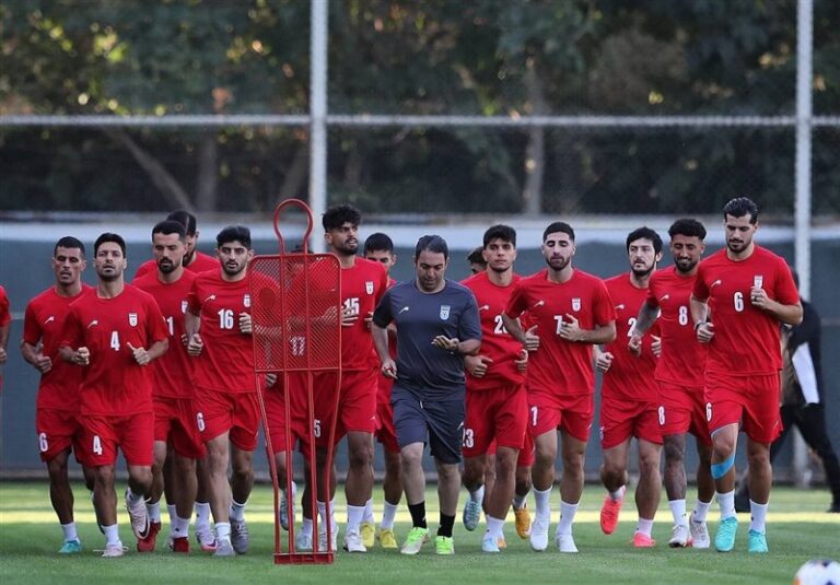 ملیپوشان فوتبال ایران راهی اصفهان شدند