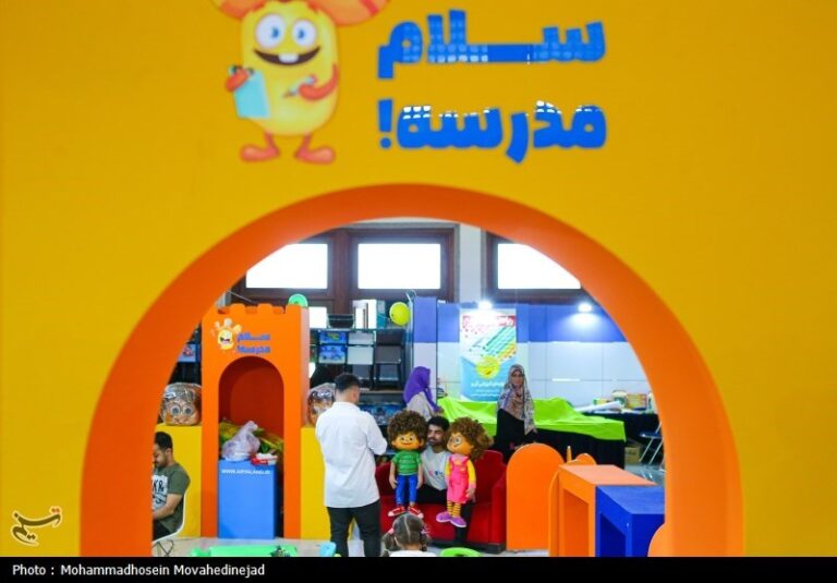 نوشتافزار ایرانی؛ خودکفایی در داخل و قدرتنمایی در منطقه