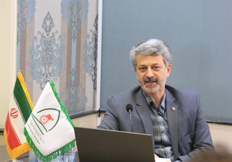 کوهپایهزاده: بیت سیاح باید براساس قوانین عمل میکرد