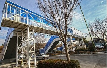 بیش از ۵۰ درصد پل‌های عابر پیاده مکانیزه در همدان غیرفعال است!