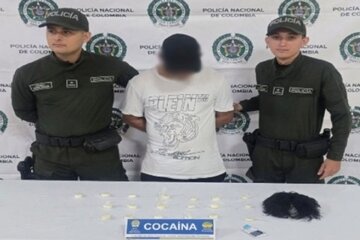 دستگیری مردی که کوکائین در کلاهگیسش جاسازی کرده بود/ عکس