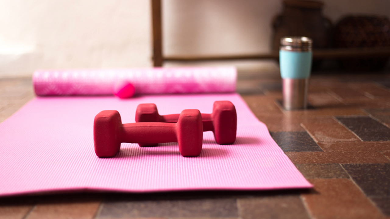 تخفیف عیدانه فروش انواع تجهیزات یوگا و ورزش