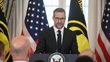 آدام بوئلر استعفا داد؛او پس از مذاکره با حماس به اسرائیل گفته بود: آنها شاخ روی سرشان ندارند…