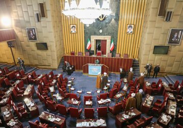 آغاز ثبتنام داوطلبان انتخابات میاندورهای خبرگان برای تعیین جایگزین شهیدان رئیسی و آل هاشم/ آمار داوطلبان در قم چند نفر شد؟