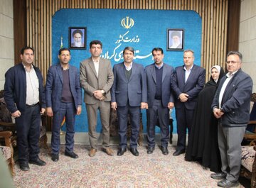 بررسی چالشها در دیدار اعضای شورای اسلامی استان کرمان با استاندار