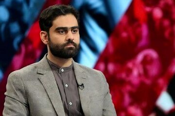 توهین صریح ثابتی به سه سیاستمدار ایران/ لاریجانی نان آقازادگی اش را خورده است