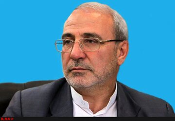 حاجی دلیگانی: اقداماتی که تا الان در وزارت اقتصاد و بانک مرکزی اتفاق افتاده با شعار سال همخوانی ندارد/ جذابیت بازارهای ارز و بیت کوین باید برداشته شود