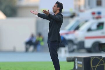 عکس| سلفی فرهاد مجیدی و مادرش در امارات