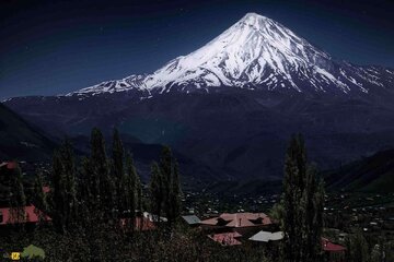عکسی از تهران که محال است غیر از نوروز قابل ثبت باشد!