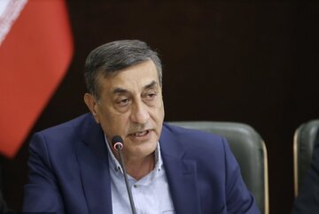 عکسی از معاون پزشکیان با پوشش متفاوت