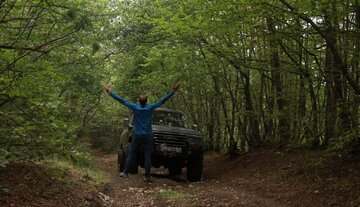 قتلعام حیات وحش با صدای اسپیکر و باند ماشین!