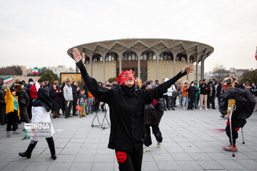 مسافرآستانه: صنوف فعلی نمیتوانند عهدهدار جشنوارهها شوند/ وعده معاون هنری ارزشمند است