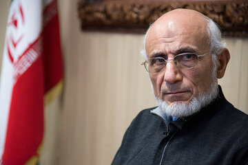 میرسلیم: همه میدانند که ما گرفتار مشکلات اقتصادی مزمن شدهایم