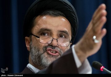 نماینده عضو پایداری مجلس به جمع مخالفانِ تجمع‌ حجاب پیوست/تندروها به‌دنبال مقابله با رهبری هستند/ تجمع درباره حجاب برای ایجاد ناامنی در کشور است