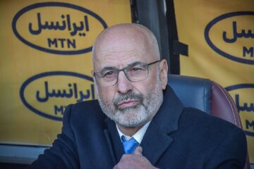 کنایه سرمربی استقلال به مدیرعامل پرسپولیس