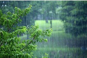 افزایش سرعت باد و بارشهای رگباری در همدان