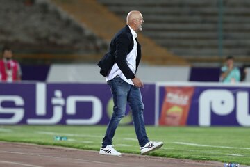 بوژوویچ: استعفا نمی‌دهم/ مدیران باشگاه هر تصمیمی بگیرند می‌پذیرم!