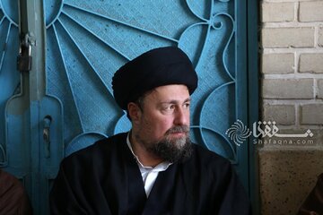 توصیه‌های حسن خمینی درباره محرومیت‌زدایی/ نظام نباید از مستضعفین و فقرا روی برگرداند