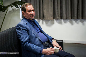 جهانگیری: همه به کمک دولت بیایند/نقش دیپلماسی خلاقانه در حل مسائل خارجی