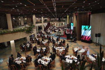 در جشن نوروزی وزارت خارجه چه گذشت و عراقچی درباره مذاکره با آمریکا در میان سفرا چه گفت؟+ تصاویر