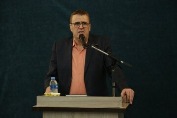 رییس دانشگاه علوم پزشکی لرستان: به رویکرد خرد جمعی اعتقاد داریم