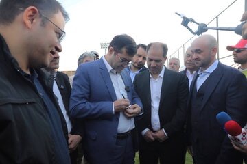 عکس| یادگاری و آرزوی دنیامالی برای بیسبال‌ ایران