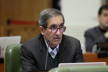 اعتراض عضو شورای شهر به هزینه ناهار مدیران شهرداری؛ از بهترین رستوران‌ها غذا سفارش می‌دهند