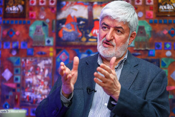 انتقاد مطهری به حضور احمدی نژاد در اروپا؛ یک روز انکار هولوکاست، یک روز در آغوش متحد نتانیاهو!