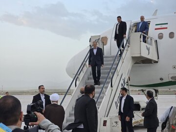 رئیسجمهور وارد کرمانشاه شد