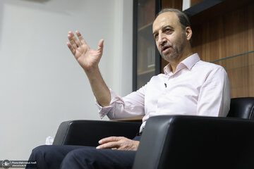 سلبریتیها ازجمله مهران مدیری را من برگرداندم